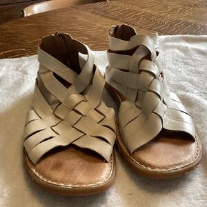 Born tan sandals with back zipper